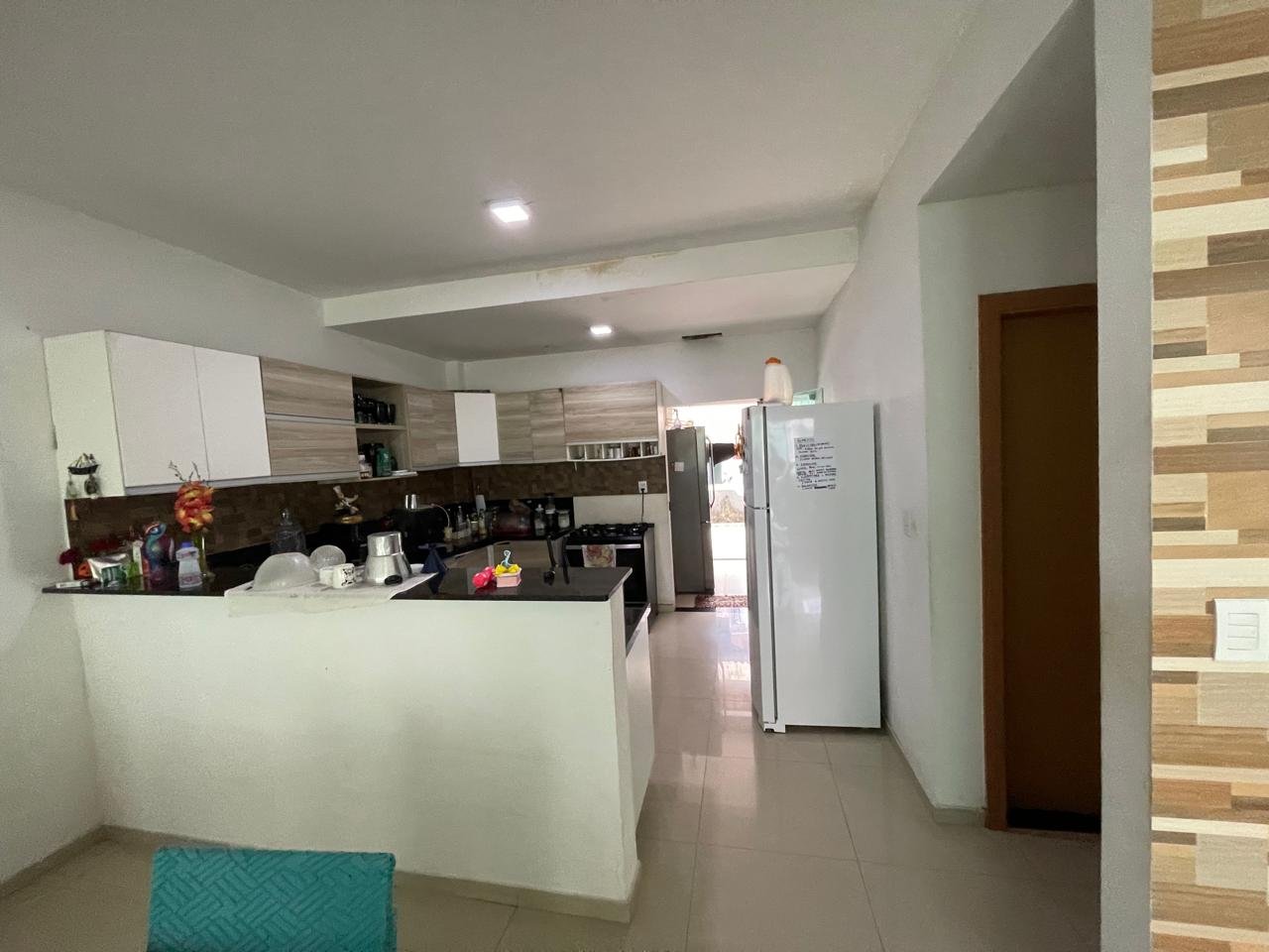 Casa para venda no Condomínio Jardim Espanha.  2 pavimentos.
